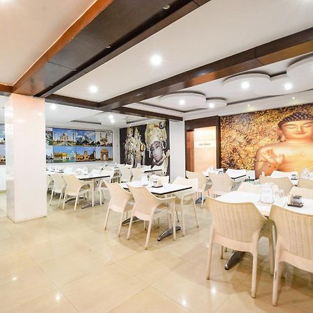 Fabhotel Aditya Homes - Nr Isb, Gachibowli 하이데라바드 외부 사진