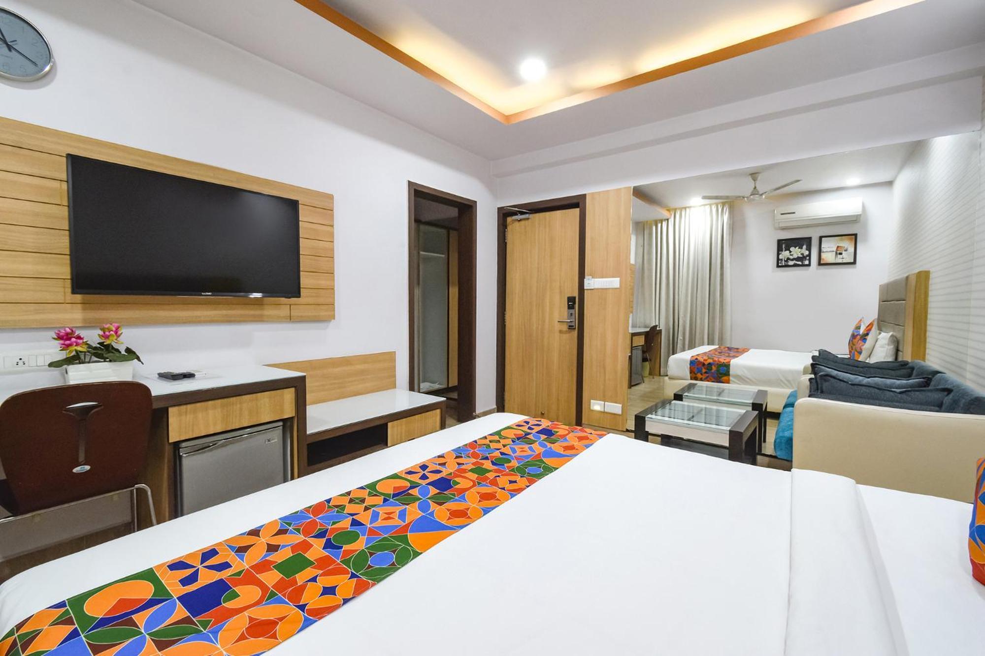 Fabhotel Aditya Homes - Nr Isb, Gachibowli 하이데라바드 외부 사진