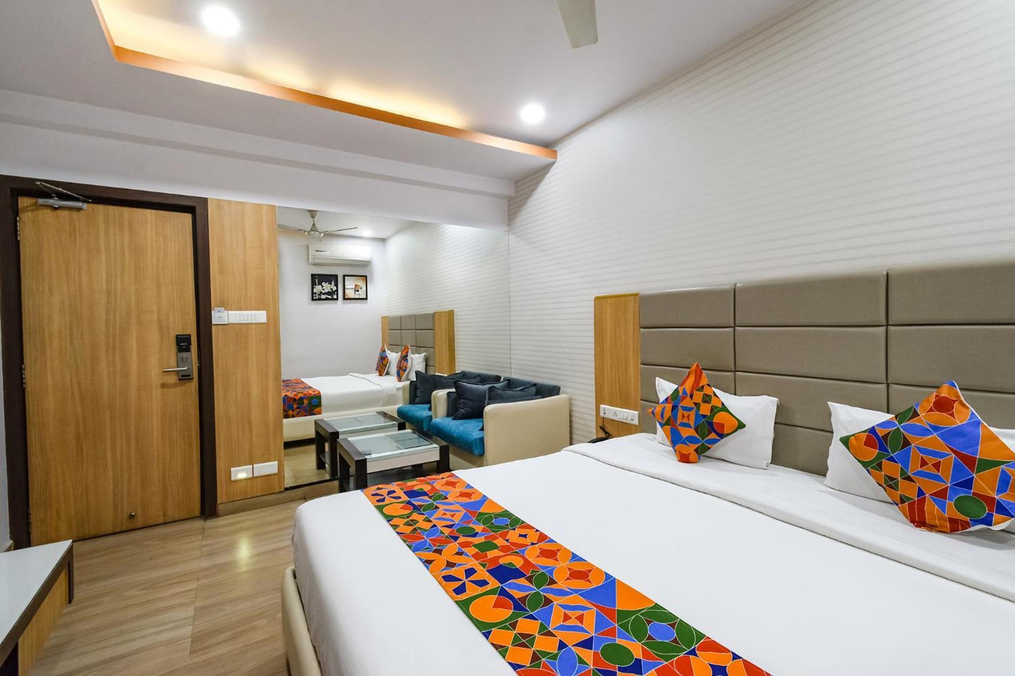 Fabhotel Aditya Homes - Nr Isb, Gachibowli 하이데라바드 외부 사진