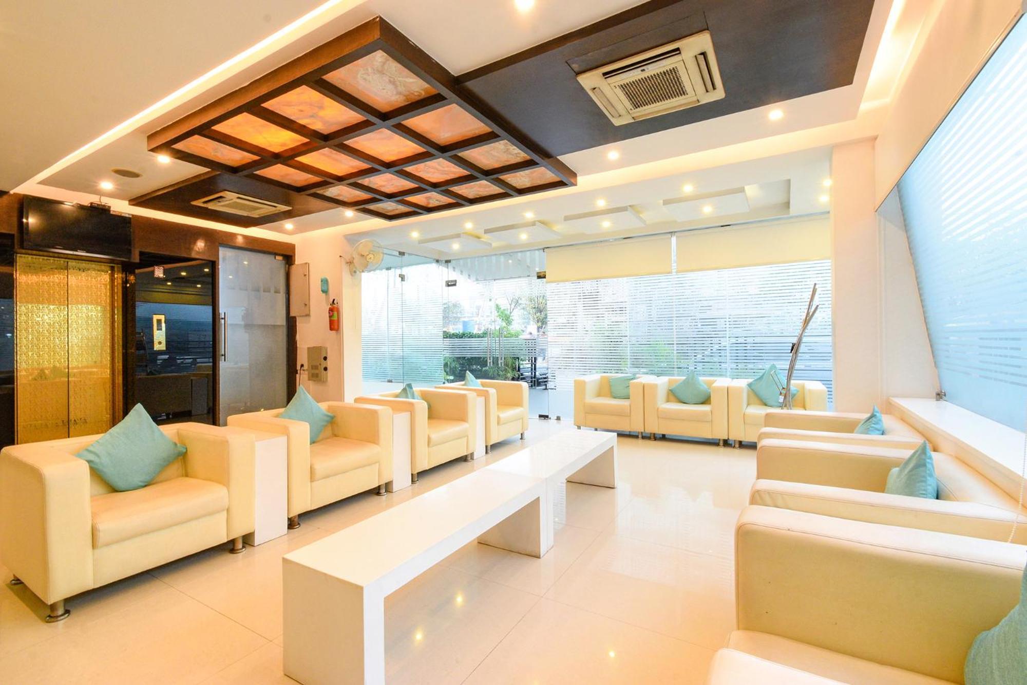 Fabhotel Aditya Homes - Nr Isb, Gachibowli 하이데라바드 외부 사진