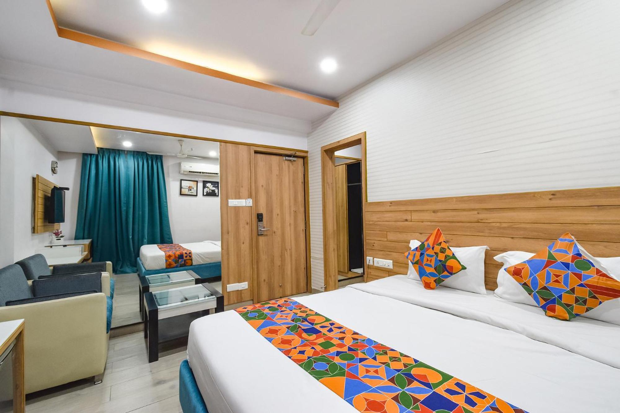 Fabhotel Aditya Homes - Nr Isb, Gachibowli 하이데라바드 외부 사진